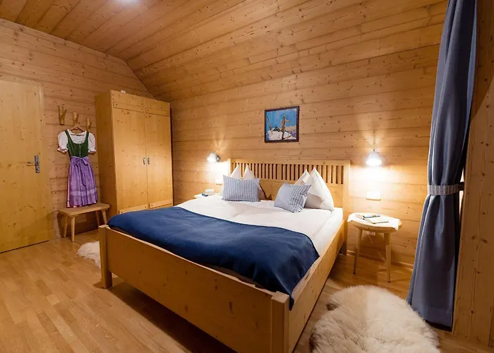 In Grundlsee Near Slopes Holiday home *