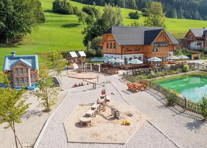 In Grundlsee Near Slopes * 그룬들시